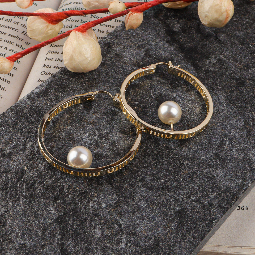 Pearl Round Earrings