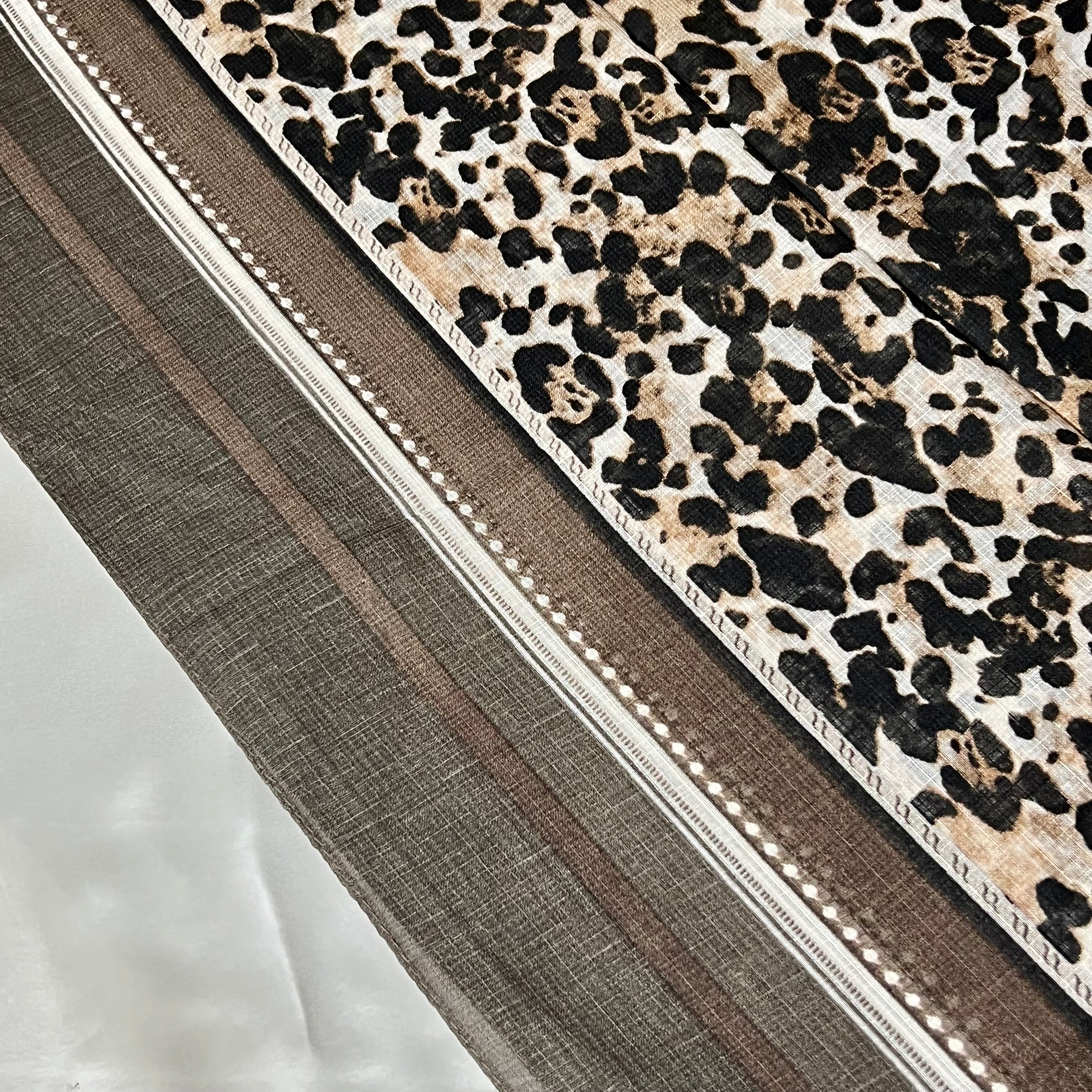 Wild Grace(Choclate Brown) - Printed Lawn Hijab