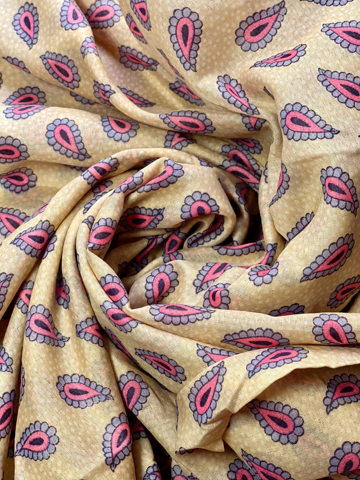 Zeenat - Namaz chaddar