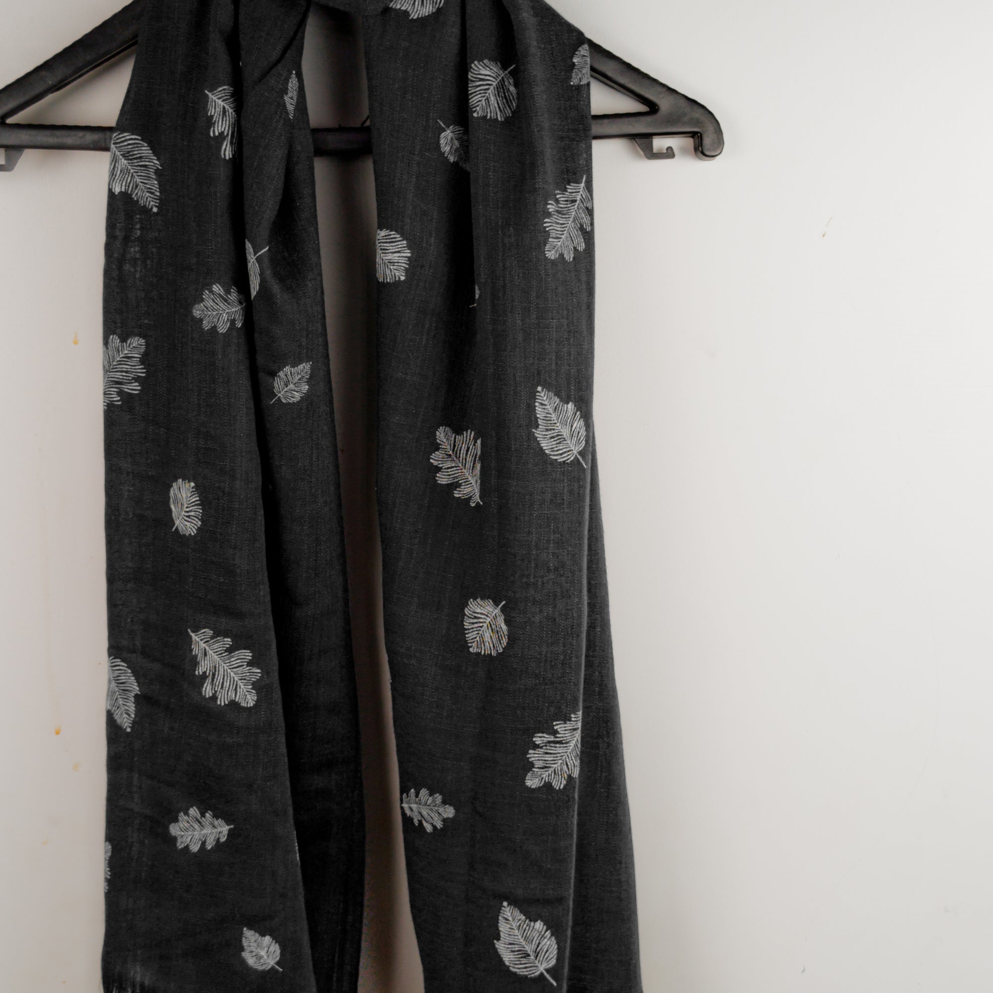 Black Lawn Hijab