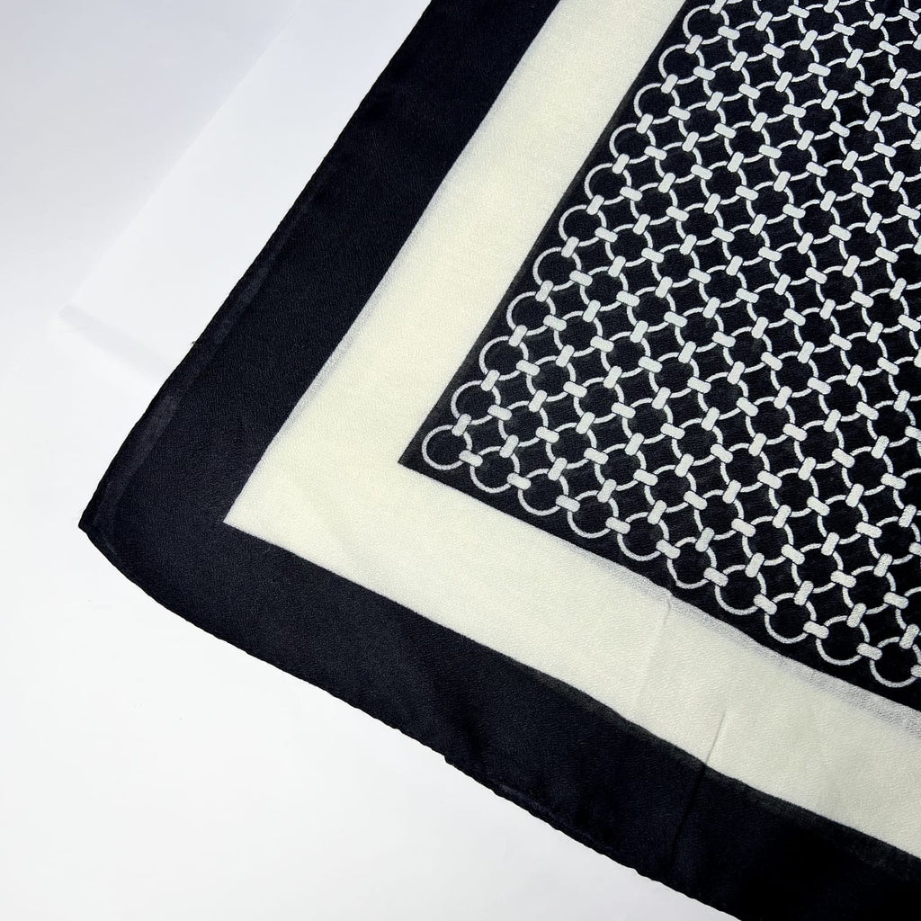 Urban Net – Monochrome Edition